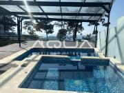 CASA CON VISTA AL LAGO EN CENTRO DE AVANDARO