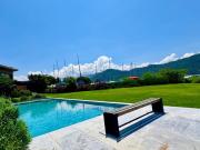 Casa con vista al lago en venta en Valle de Bravo con...