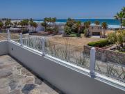 Casa con vista al mar en Punta Piedra, Ensenada Con...