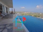 Casa con vista al mar y alberca privada