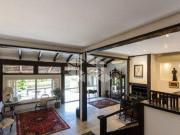 Casa Cond 4 dormitórios patio privativo 4 garagens infra...