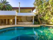 Casa Condomínio à venda com 641 m² suíte 6 vagas no Alto...