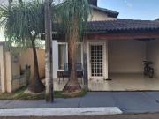 Casa Condomínio Casa em Condomínio com 3 Quarto s por R$...