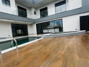 Sobrado com 3 Suítes, Piscina com Borda Infinita e Vista...