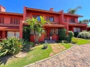 Casa Condominio em Porto Alegre, no bairro Cristal, com...