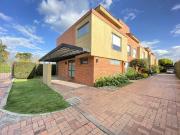 casa condominio en arriendo/venta en camino de...
