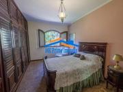 Casa condomínio fechado com 4.400m² com 4 dorm. sendo 2...