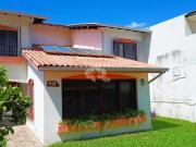 Casa construída com 725m² feito pra família!