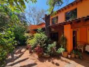 CASA CONTEMPORANEA EN VENTA, CON VISTA AL LAGO