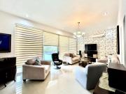 CASA CONTEMPORANEA EN VENTA EN VALLE ALTO PRIVADA EXCLUSIVA