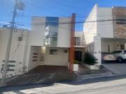 Casa Contemporanea en venta en Zona Sur de Monterrey... Casa Contemporanea en venta en Zona Sur de Monterrey...