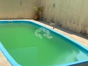 Casa de 02 dormitórios, com piscina no bairro bela...