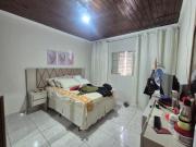 Casa de 02 dormitórios e outra para renda