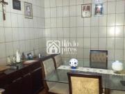 Casa de 02 quartos em área nobre do bairro