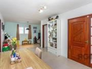 casa de 03 dorm, 02 banheiros, 03 vagas