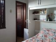 Casa de 03 dormitórios, suíte, lareira, piscina, pátio e...