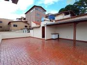 Casa de 03 pavimentos no Bairro Paraíso com uma linda...