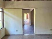 Casa de 110 m² com 2 dormitórios à venda em Planalto...