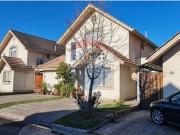 Casa de 122m² en condominio / 3 dormitorios