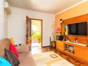 Casa de 148m² com 2 dormitórios, ampla sala de estar,...