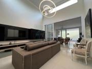Casa de 156m² com 03 quartos à venda em condomínio Nova...