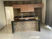 Casa de 160m² com 03 quartos à venda em condomínio...