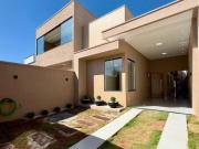 Casa de 163 m² com 03 quartos à venda por R$ 750.000 no...