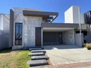 Casa de 165 m² com 03 suítes à venda por R$ 1.500.000 no...