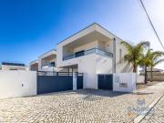 Casa de 177 m² à venda Caldas da Rainha, Portugal