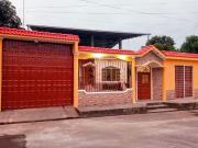 Casa de 198m2 con terreno de 397m2 de venta en Quevedo