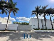 Casa de 1,600m2 de terreno en venta en Xcanatun