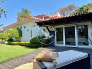 Casa de 1 Nivel con Alberca y Jacuzzi en Vista Hermosa