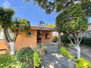 Casa de 1 Nivel en Venta en Condominio con jardín propio...