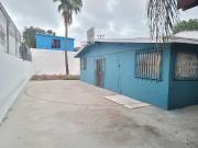 Casa de 1 Piso con 4 Recámaras, Gran Patio y Asador en...