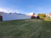 Casa de 1 piso con amplio jardín