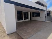 Casa de 1 piso en Fraccionamiento Rancho Santa M?nica