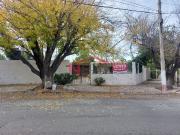 CASA DE 1 PISO EN VENTA AL SUR