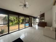 Casa de 1 piso, semi o sin amueblar, dentro de...