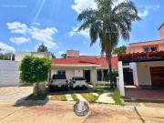 Casa de 1 planta en renta en Club de Golf La Hacienda