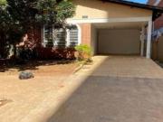 Casa de 204 m² com 03 suítes à venda por R$ 2.500.000 no...