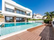 Casa de 220 m2 en venta Estepona, Andalucía