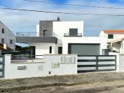 Casa de 258 m² à venda Torres Vedras, Lisboa