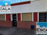 CASA DE 2 DORM Y AMPLIO JARDIN