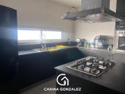 Casa de 2 dormi, cochera y pileta