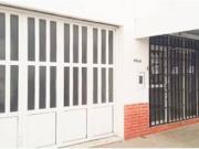 Casa de 2 dormitorios con local