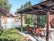 Casa de 2 dormitorios con pileta en Funes