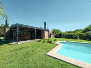 Casa de 2 dormitorios con terreno de 2.000m² y gran...