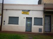 Casa de 2 dormitorios, a reciclar, Darregueira 791,...