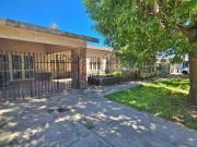 Casa de 2 Dormitorios en barrio tranquilo de San Lorenzo