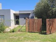 CASA DE 2 DORMITORIOS EN ROLDAN